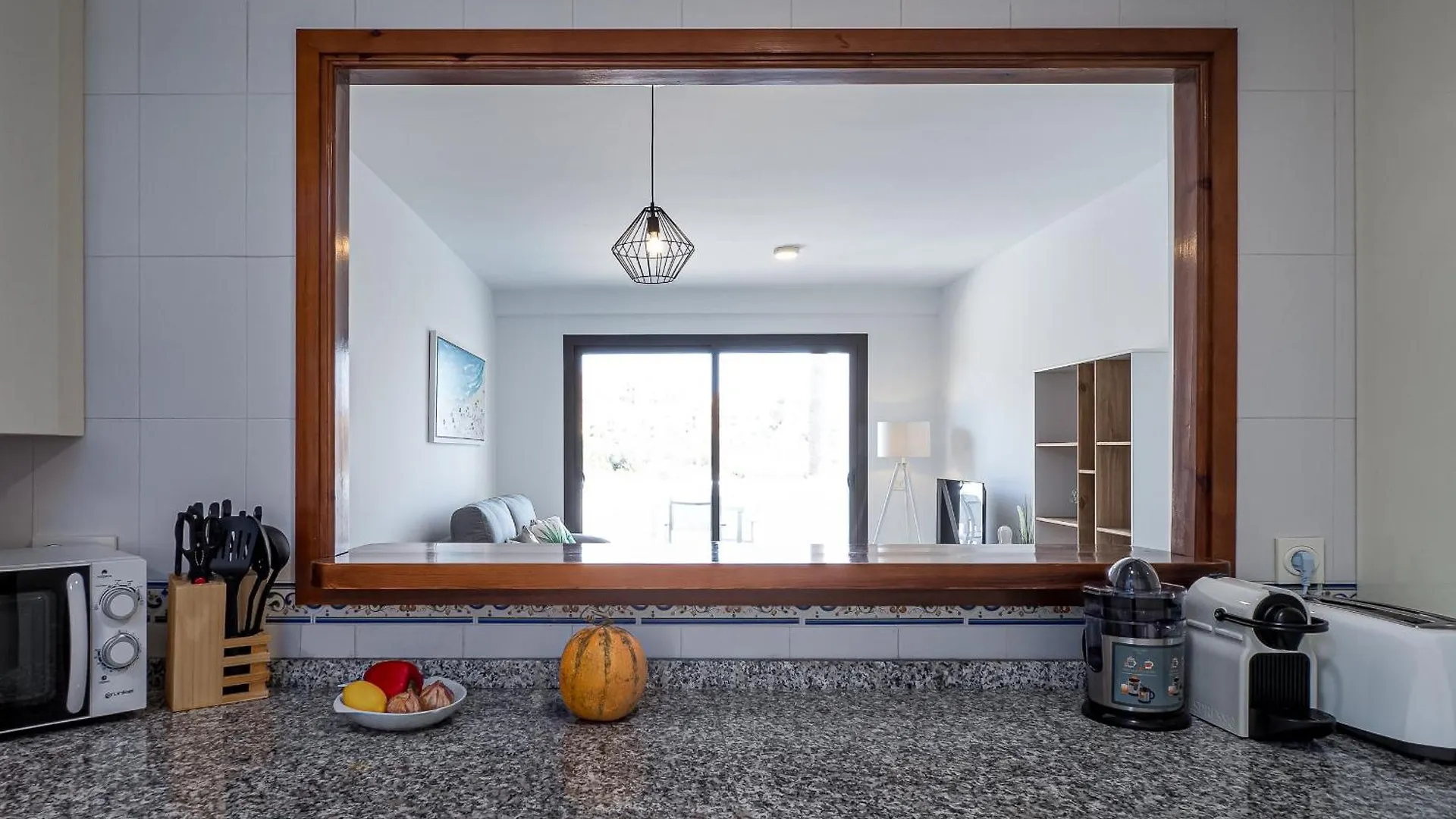 2290-Apt With Terrace Sea View And Pools Manilva