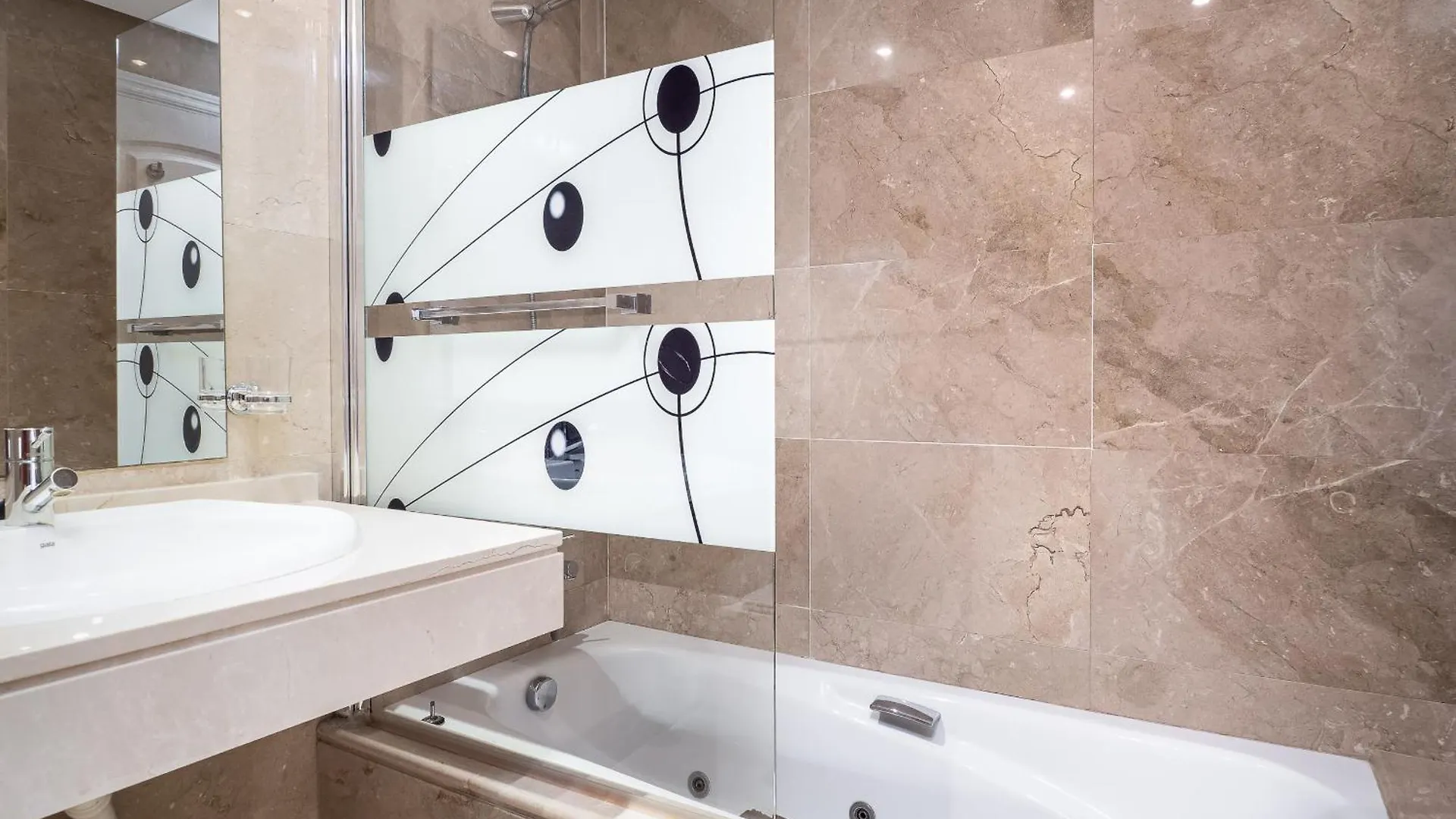 2290-Apt With Terrace Sea View And Pools مانيلفا شقة